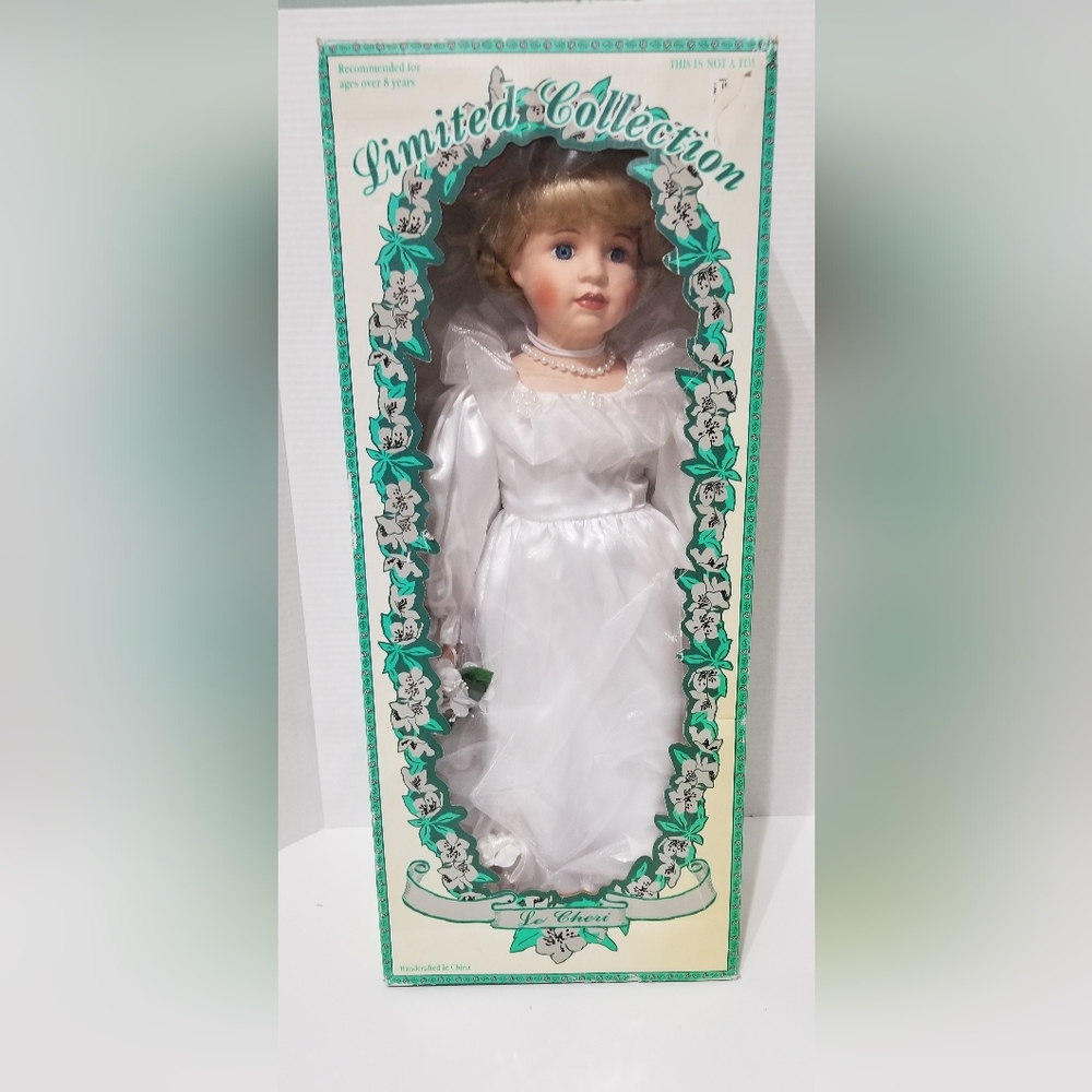 Wedding Doll, Collectible, Vintage NTWIB